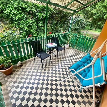 Grany'S Retro Guesthouse Near Budapest Airport Vecsés Exteriér fotografie